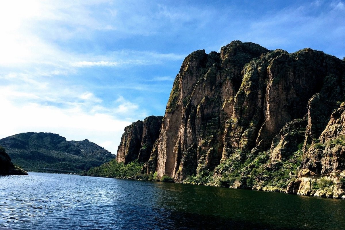 Mysteries Of Arizona S Superstition Mountains Touristsecrets