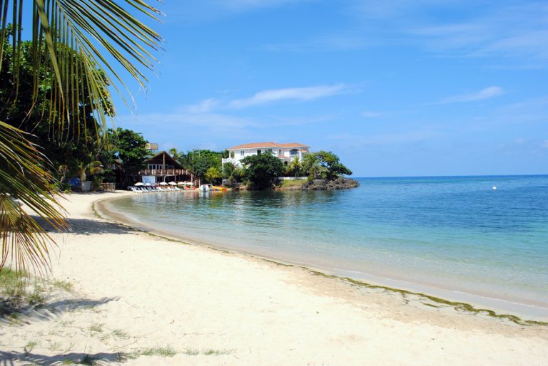 Things To Do In Roatan, Honduras | TouristSecrets