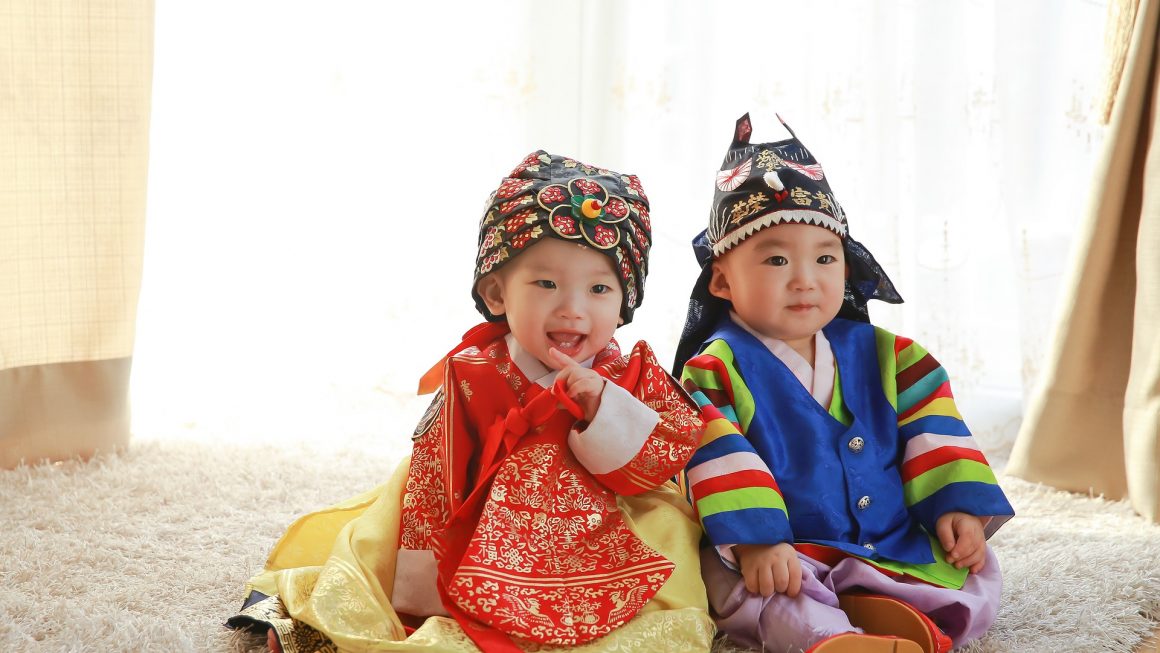 the-hanbok-all-about-korea-s-national-costume-touristsecrets