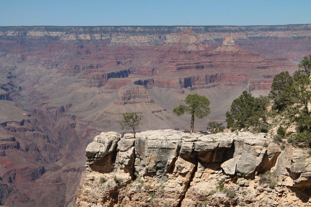 Дургенский каньон. Каньон вратне. The great Gate Canyon НАО. Arizona Sky.