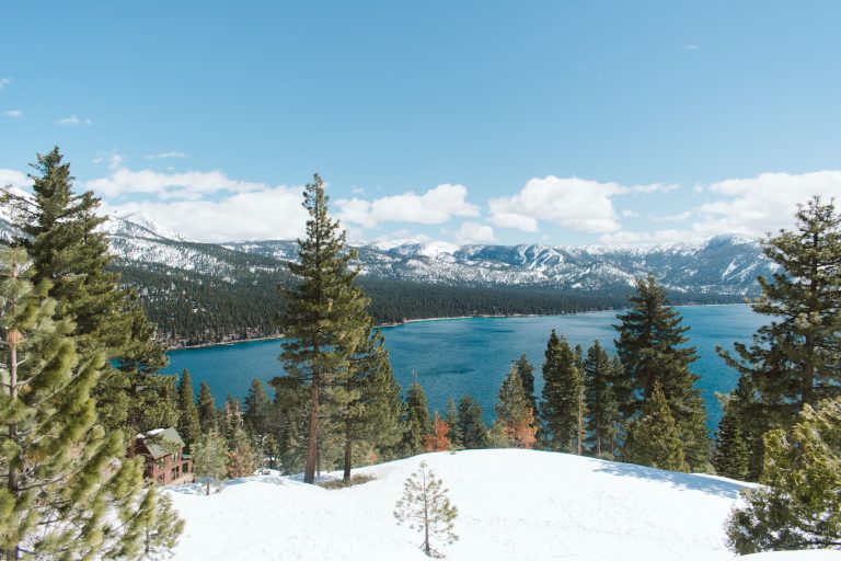 10 Best Lake Tahoe Ski Resorts You Need This Winter | TouristSecrets