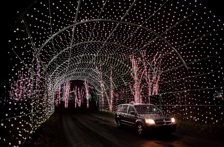 20 Best DriveThru Christmas Lights in America TouristSecrets