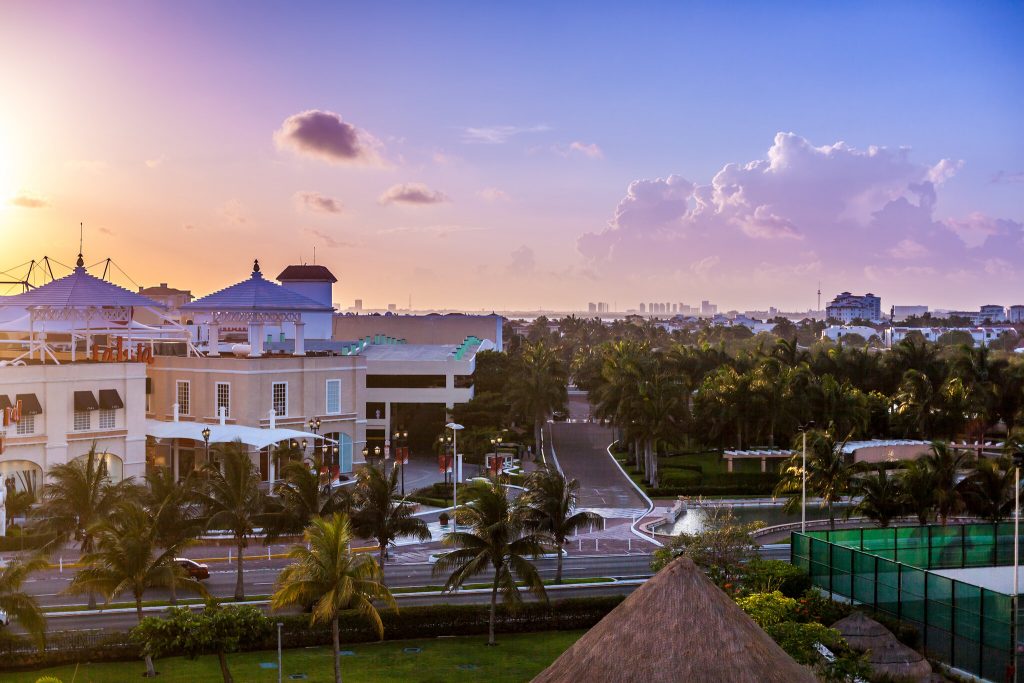 shopping in cancun hotel zone