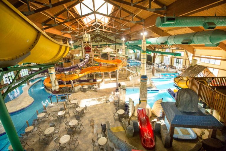 9 Best Indoor Water Parks in Ohio and Nearby States This 2022 ...