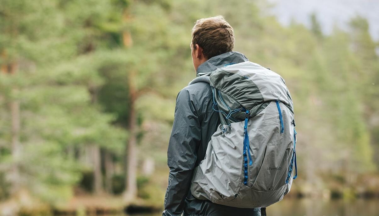 10 Best Lightweight Backpack for 2023 | TouristSecrets