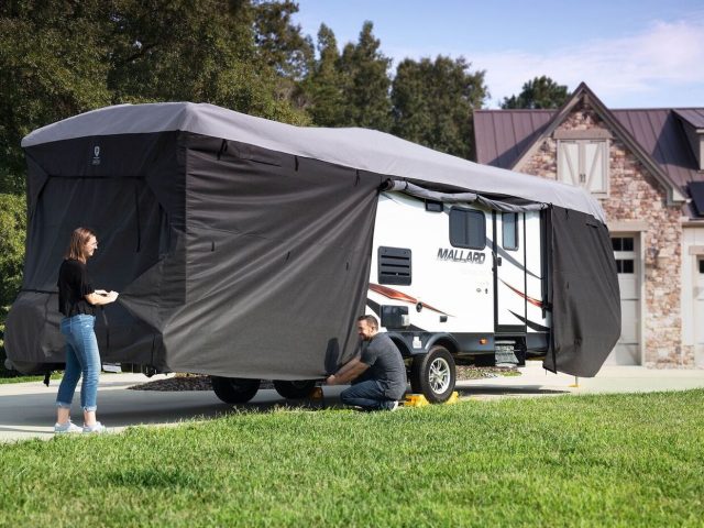 5 Best Trailer Covers For Winter Storage - RecProtect