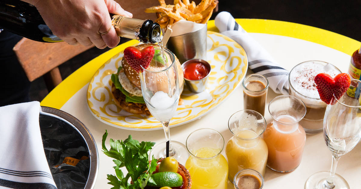 best NYC boozy brunch restaurants | TouristSecrets