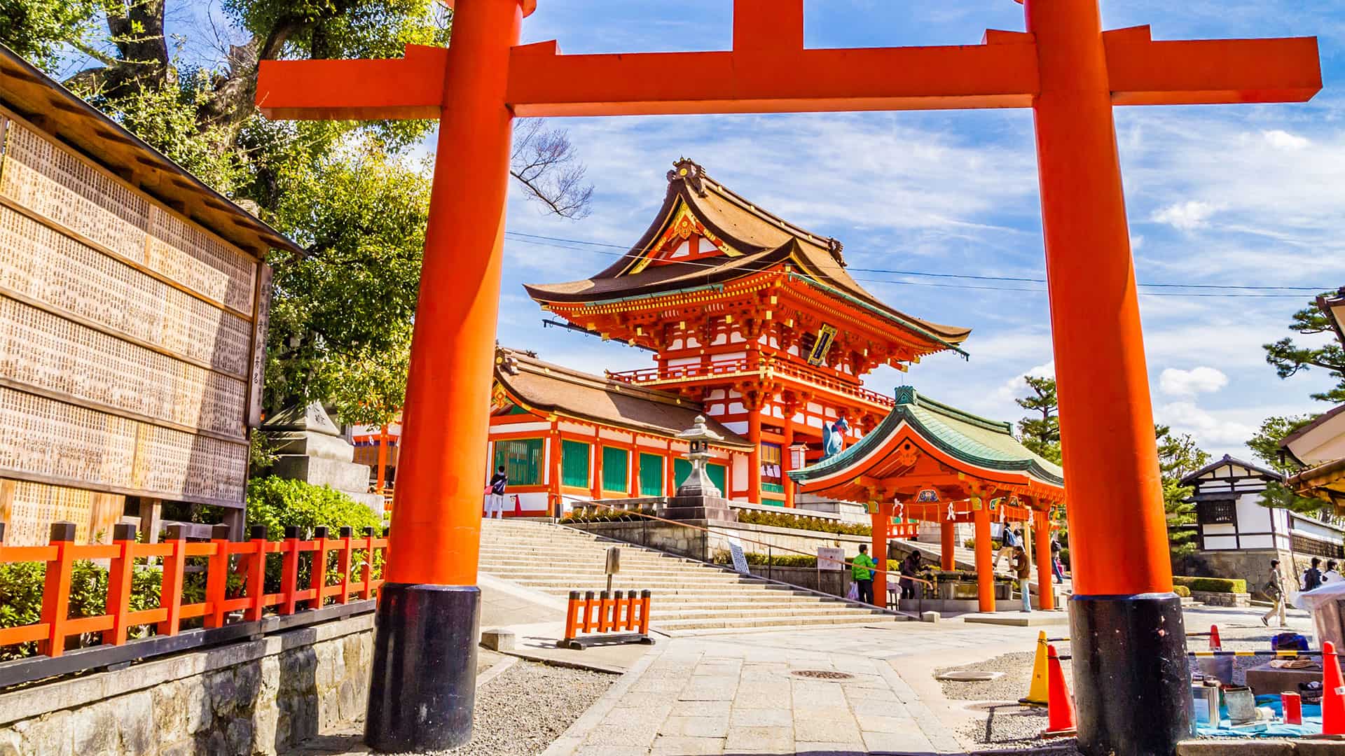 Fushimi Inari Taisha Shrine - Kyoto Japan | Jessie on a Journey |  TouristSecrets