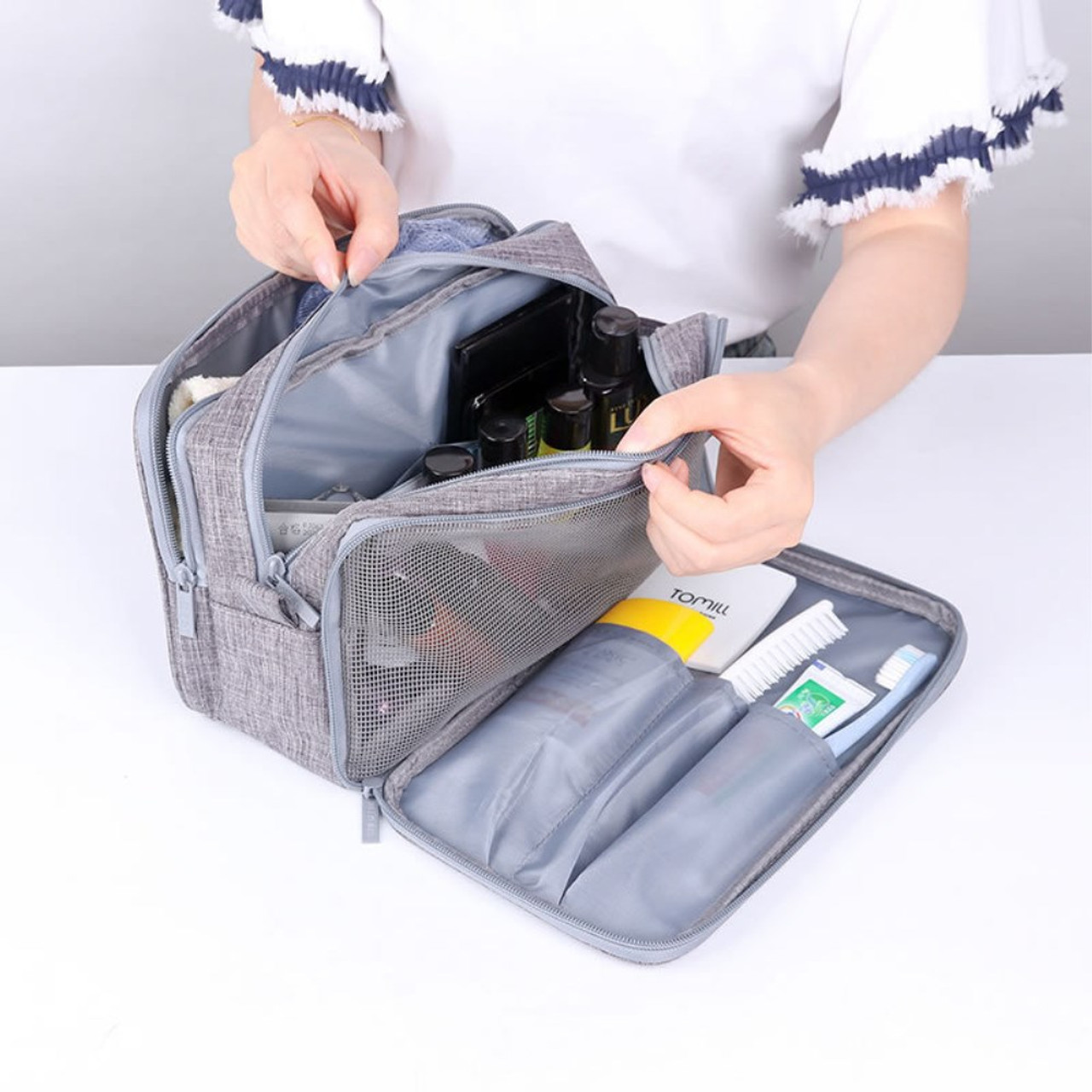 14 Amazing Folding Toiletry Bag for 2023 | TouristSecrets