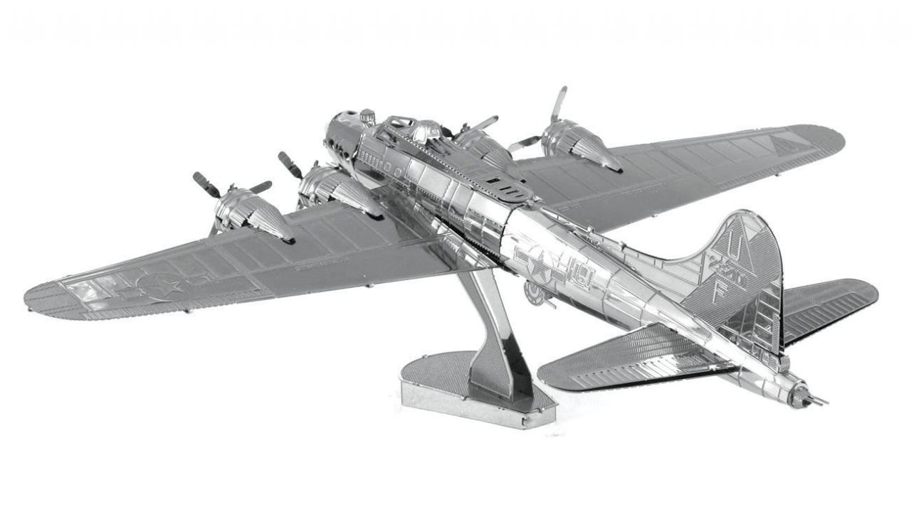 Premium Hobbies B-17E Pacific Theater 1:72 Plastic Model Airplane
