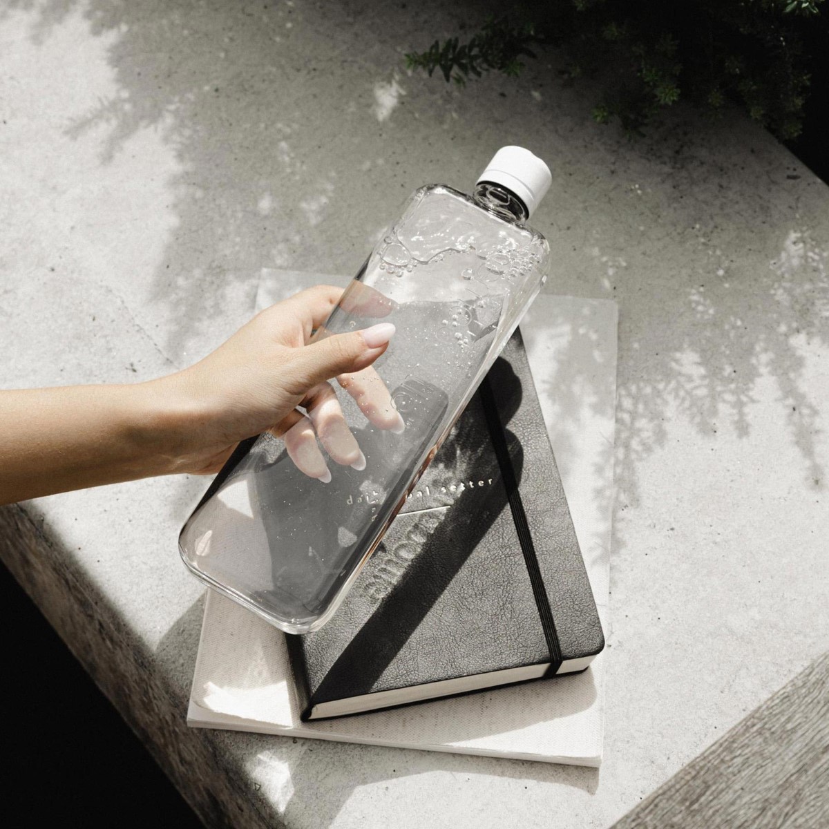 FLATMOSPHERE - 13OZ Flat Water Bottle - BPA free - Leak proof – Elegant  slim portable Unique Flowers…See more FLATMOSPHERE - 13OZ Flat Water Bottle  