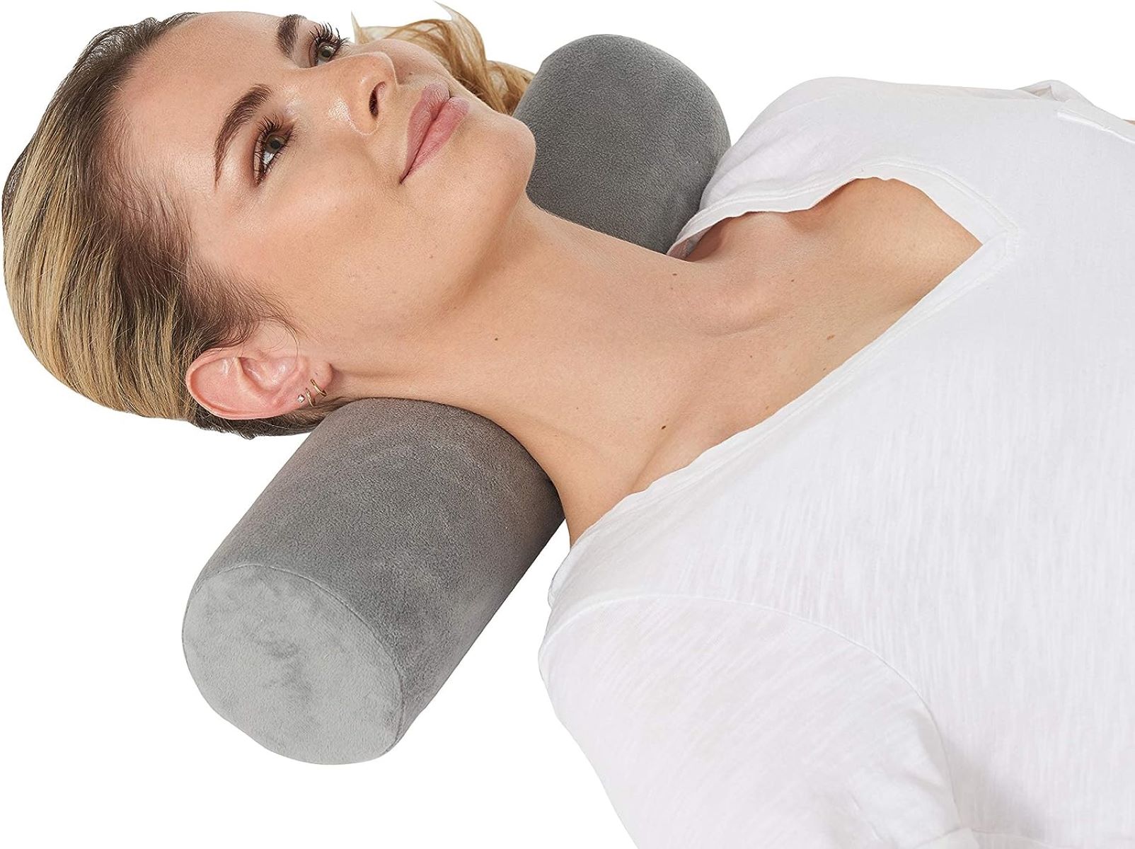 9 Amazing Yoga Neck Pillow For 2023 Touristsecrets 0050