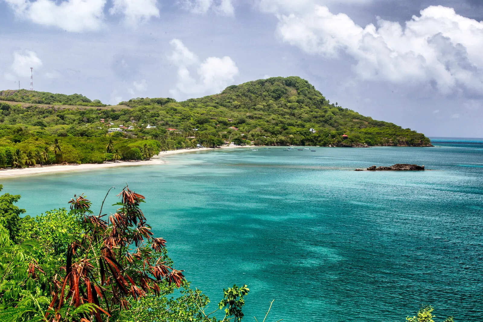 A Definitive Guide to Providencia - The Colombian Island Paradise 