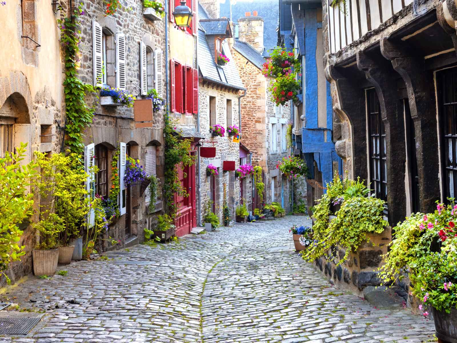 Adjusting to life in a tiny French village | TouristSecrets