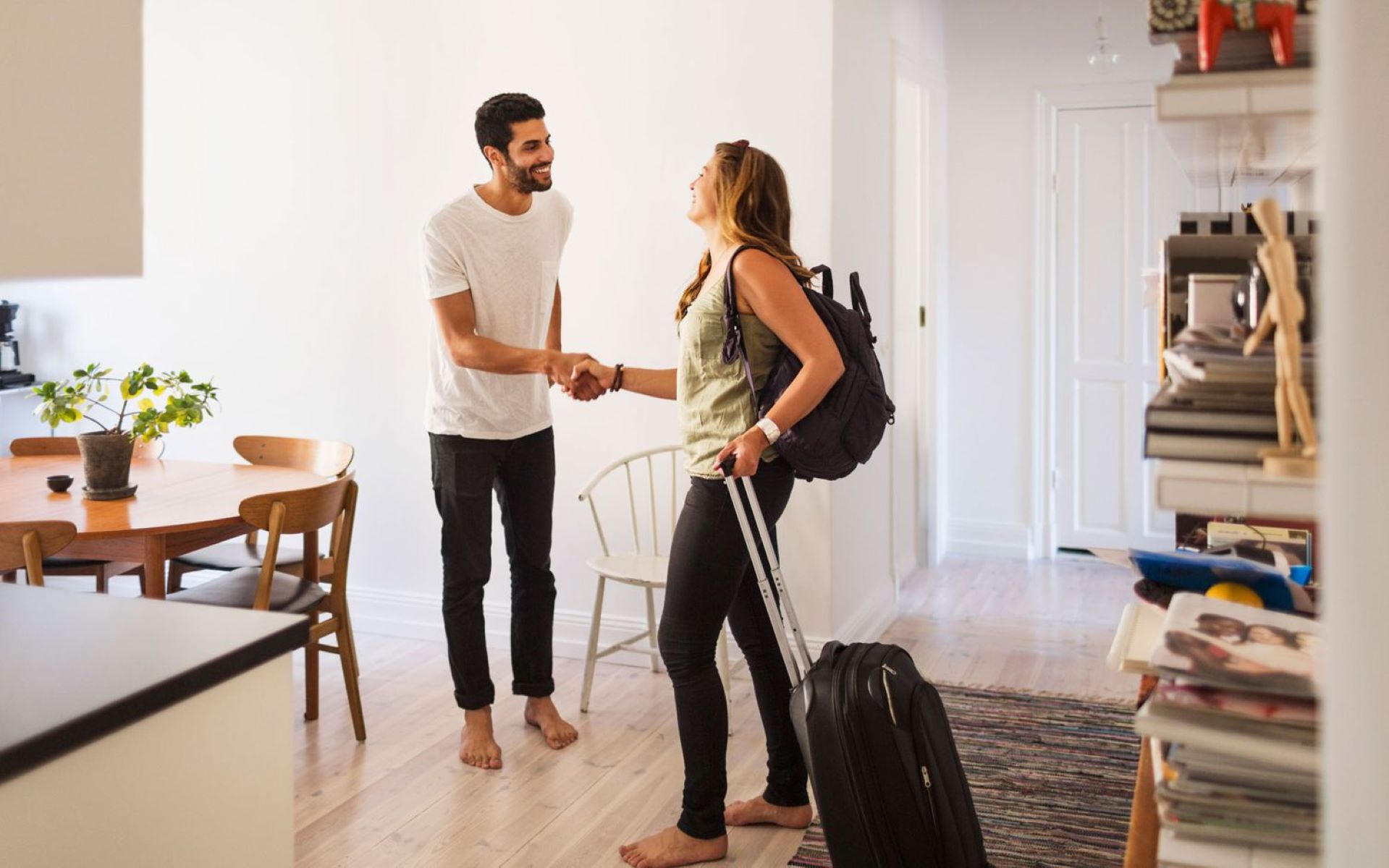 Airbnb Etiquette: 10 Tips For Guests | TouristSecrets