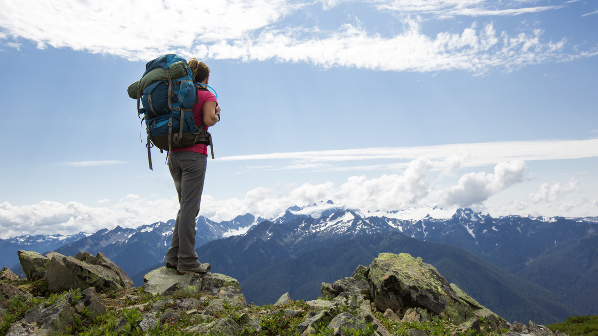 Can You Safely Hike Alone? | TouristSecrets