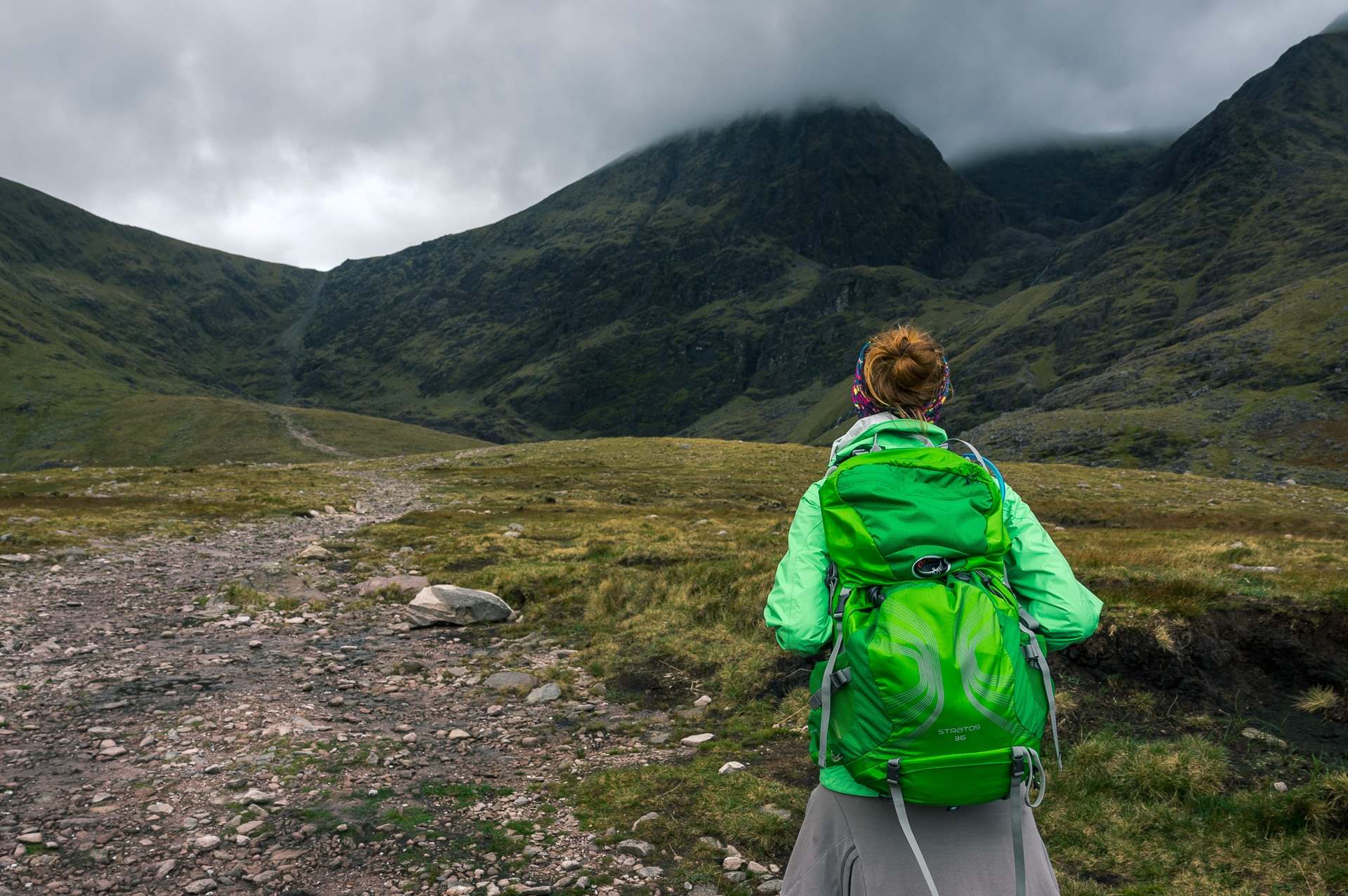 climbing-carrauntoohil-irelands-highest-mountain