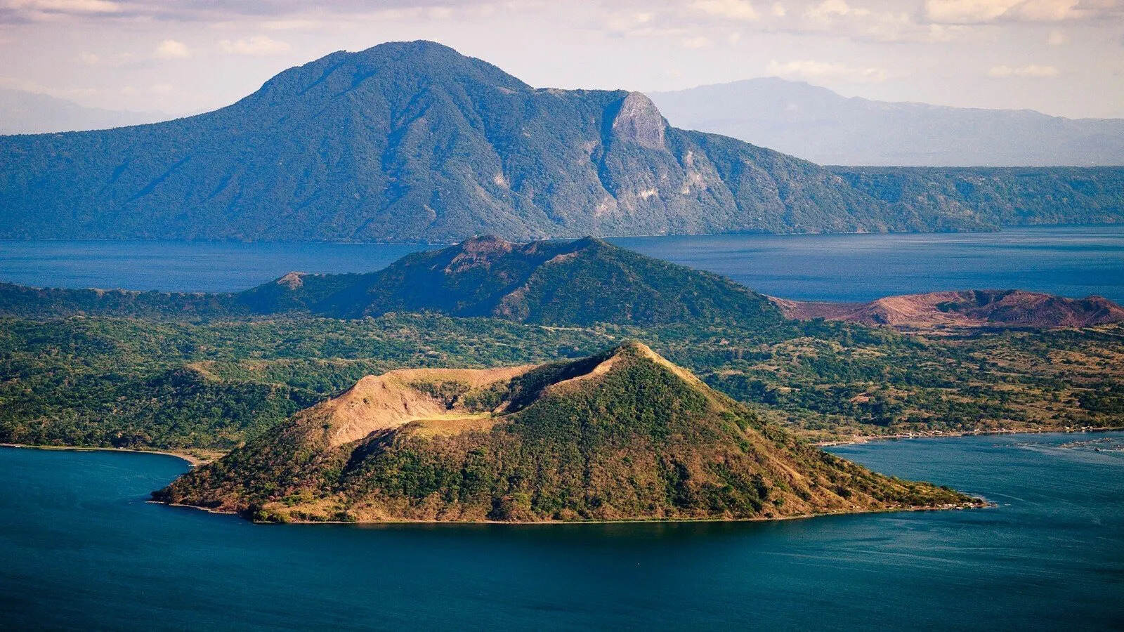 hike-to-taal-volcano-tagaytay-tips-guide-what-to-do