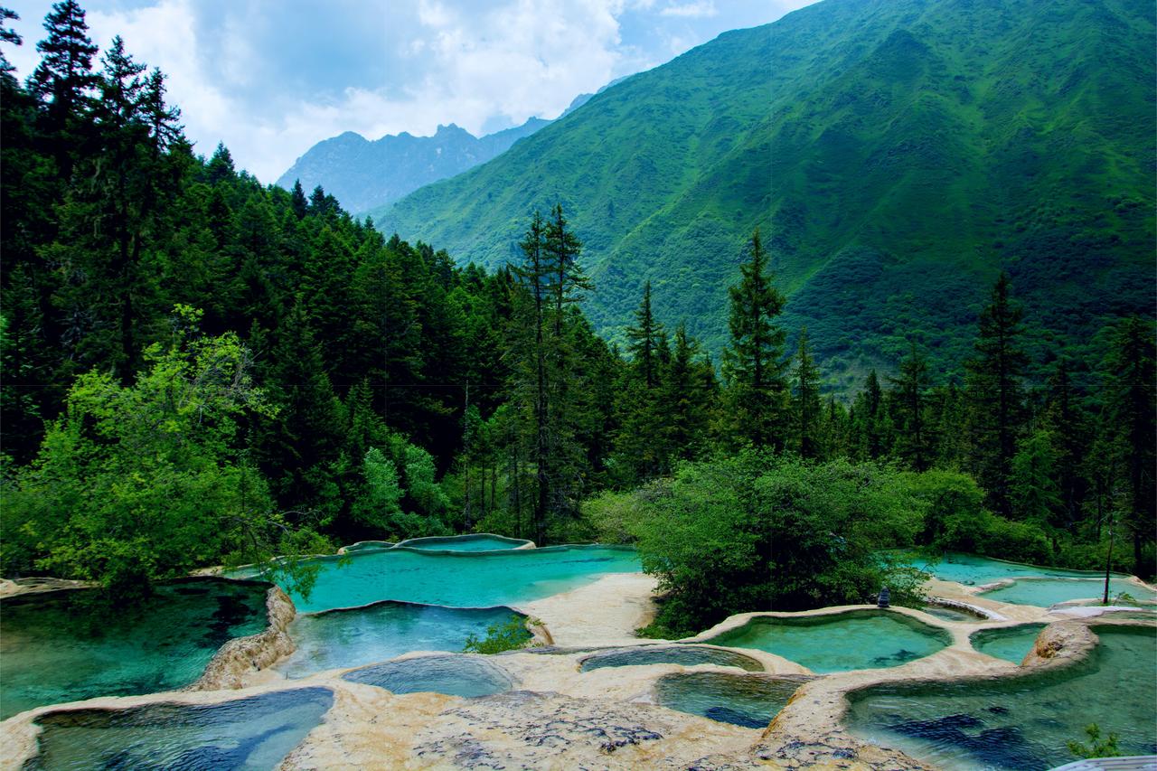 How to Visit Huanglong National Park | TouristSecrets