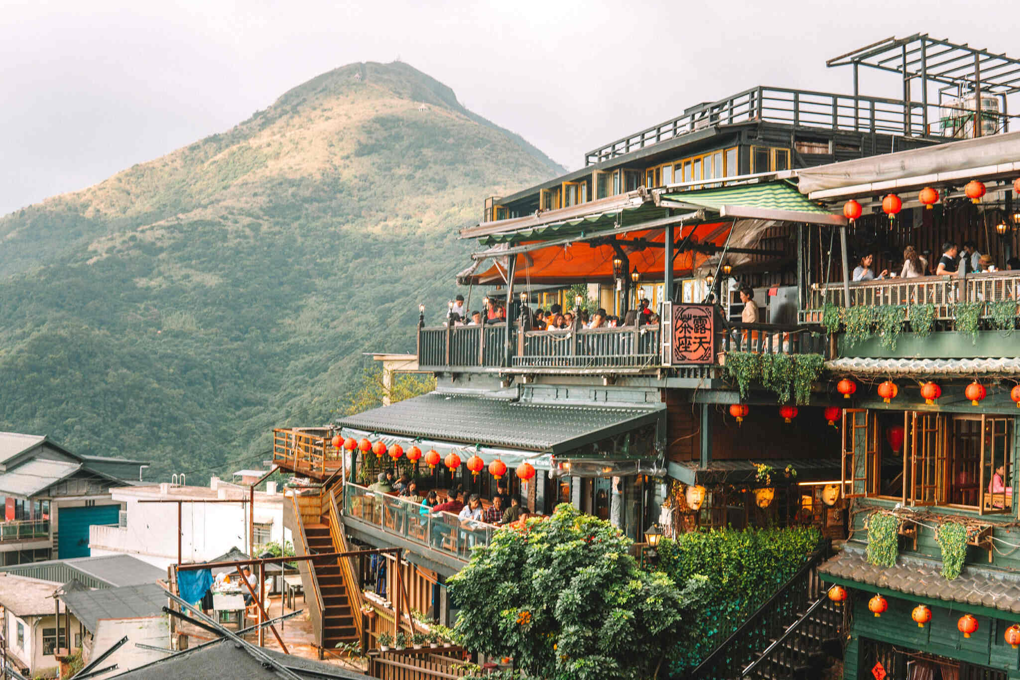 taiwan tourist shuttle jiufen