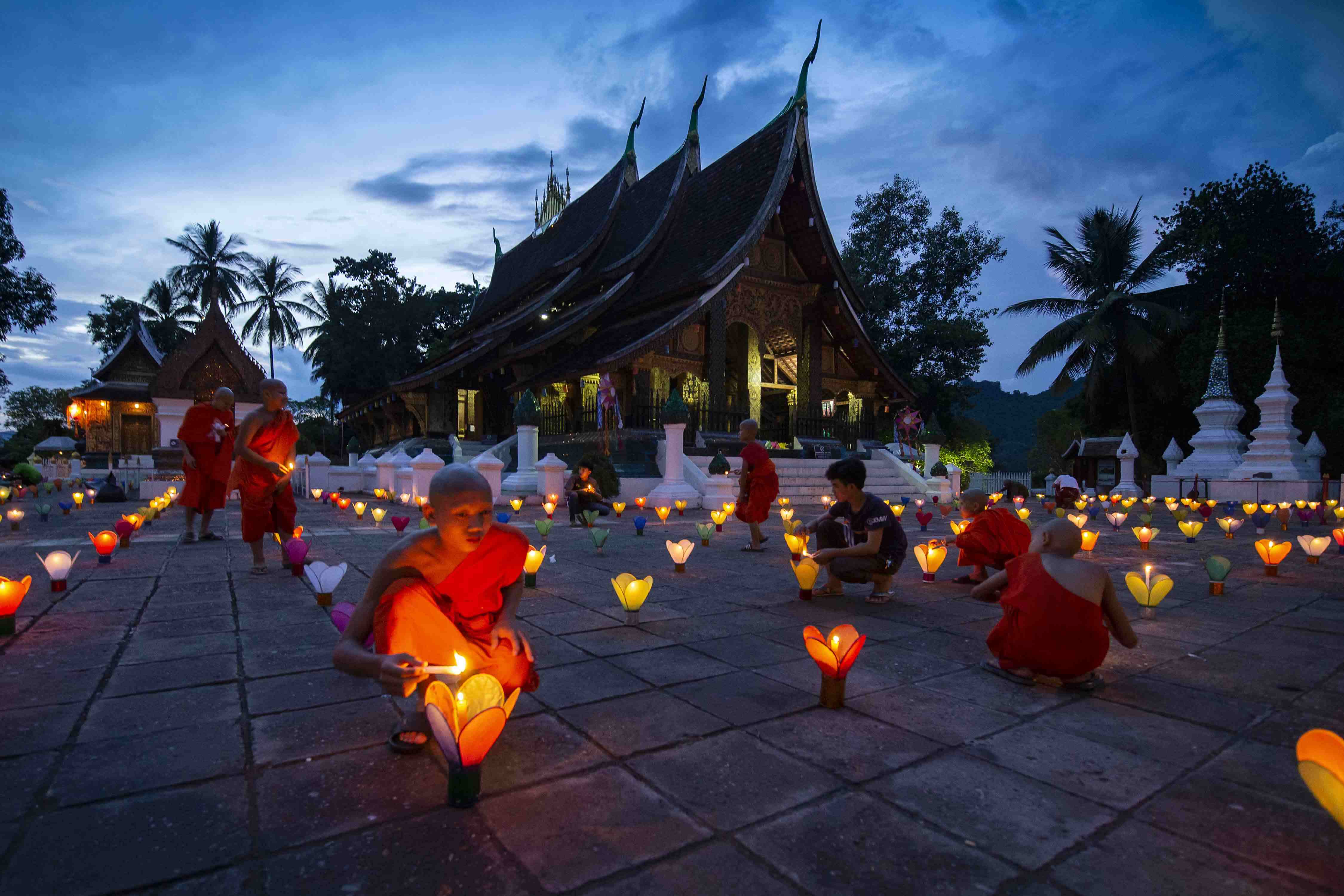 The Fire Boat Festival of Luang Prabang | TouristSecrets