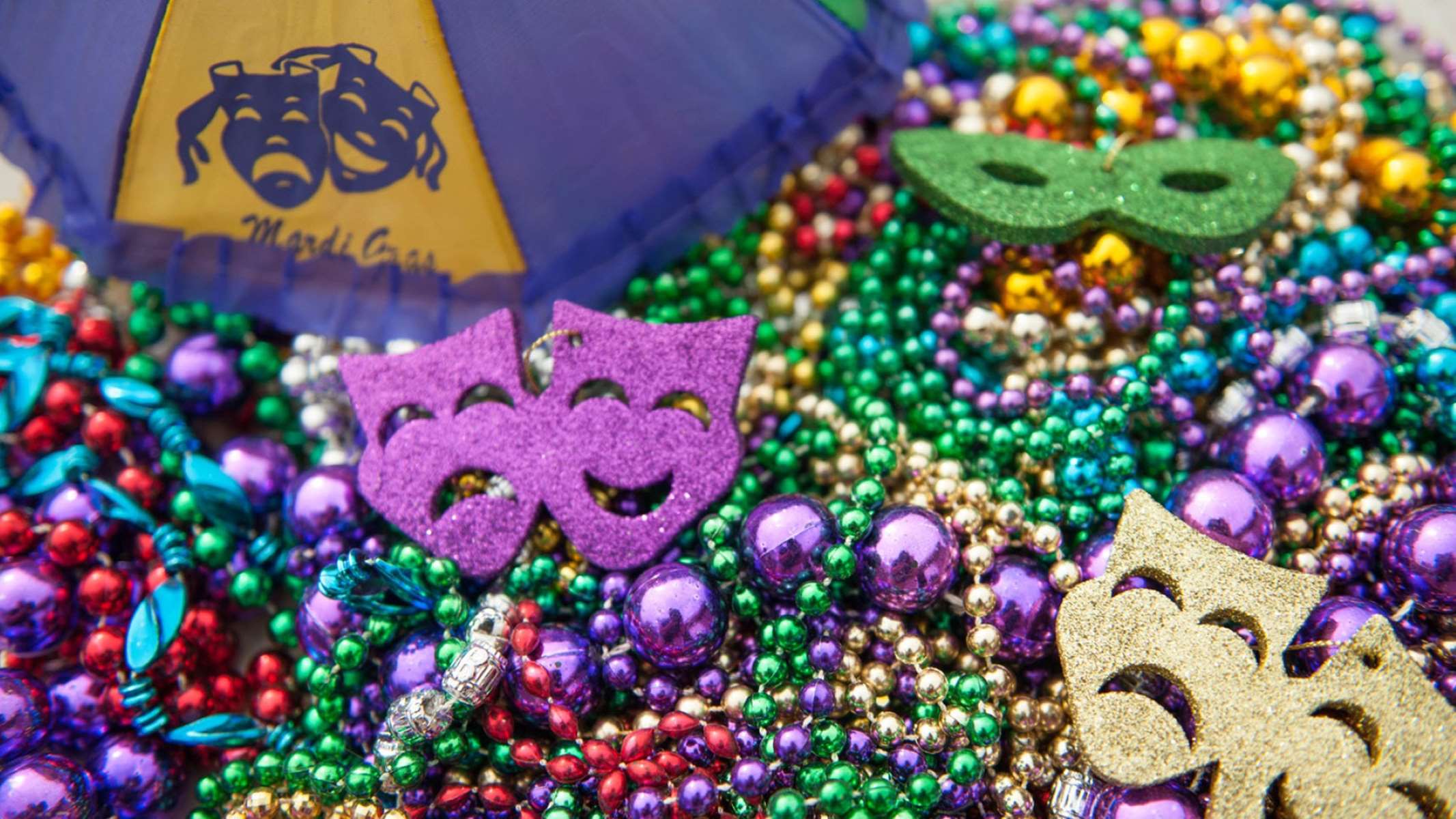 The Savvy Reveler's Mardi Gras Packing List | TouristSecrets