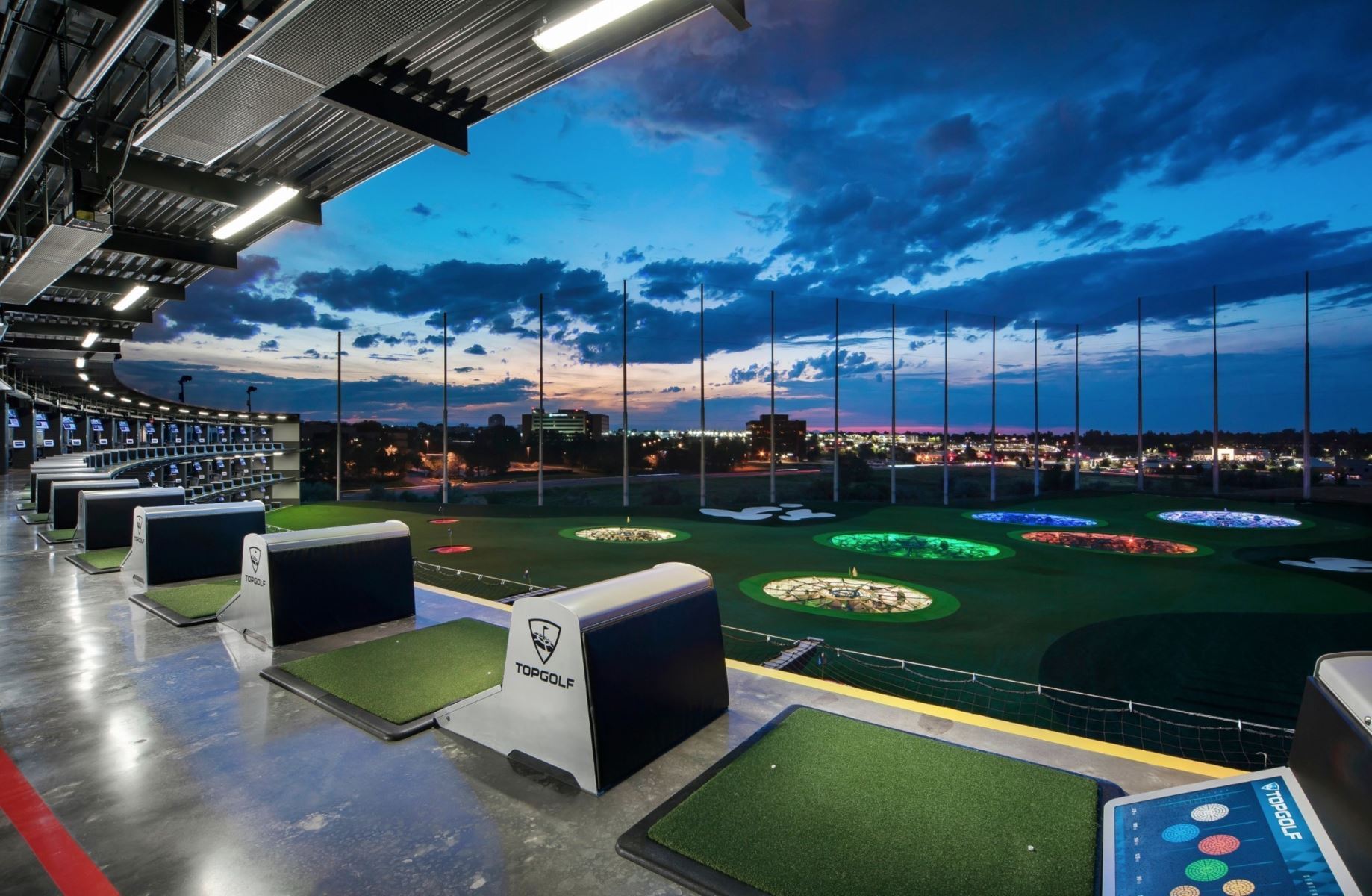 Topgolf Orlando - The Simulated Golfing Experience  Florida travel guide,  Florida travel, Us travel destinations