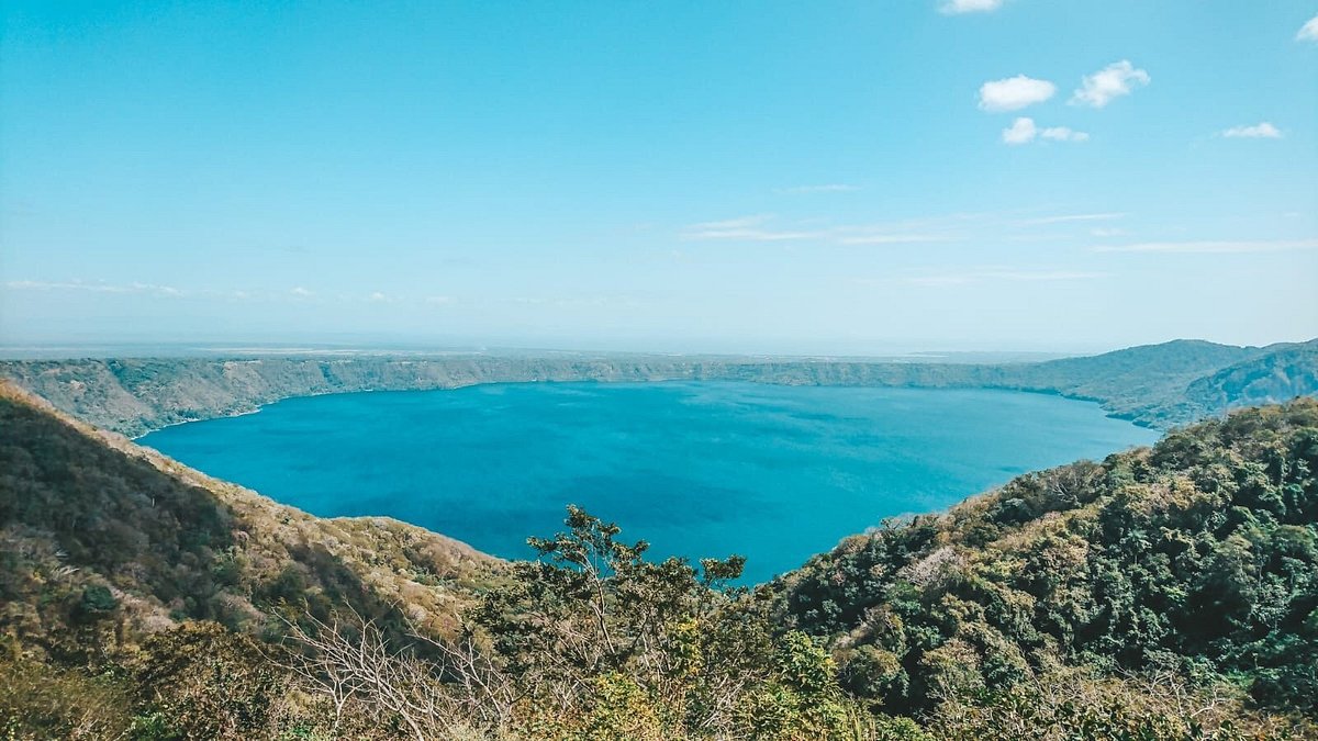 Why You Should Visit Laguna de Apoyo - The Volcano Lake in Nicaragua ...