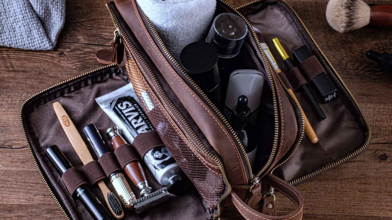 15 Best Men's Toiletry Bags & Dopp Kits in 2023, According to Frequent  Travelers