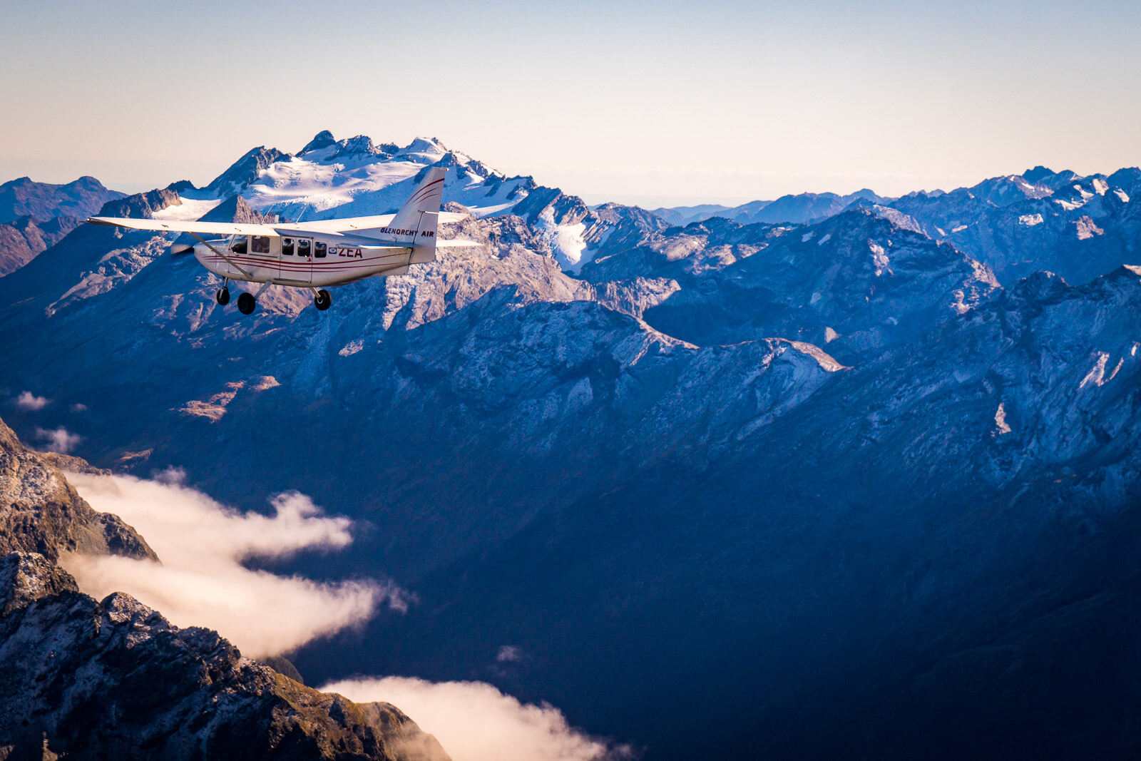 Flying High In New Zealands Fiordland Touristsecrets