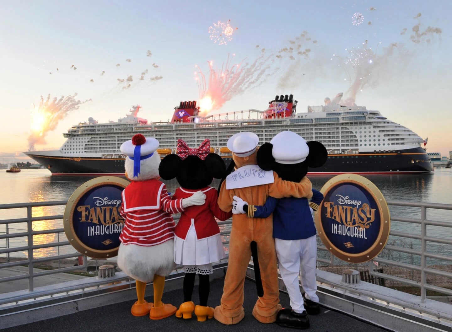 disney cruise when to book excursions