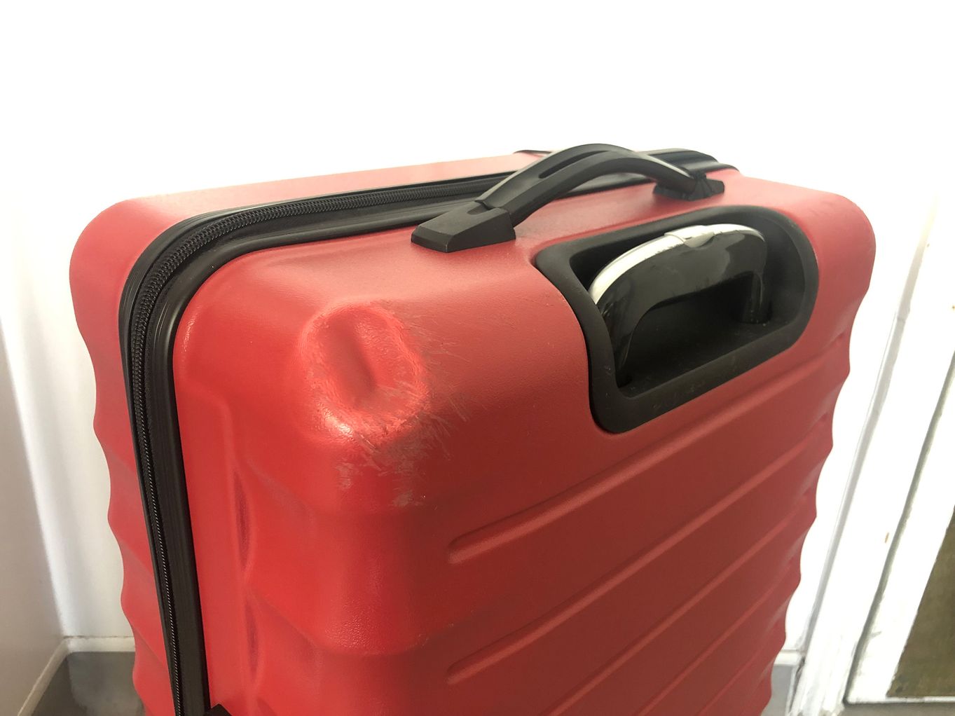 How To Fix A Hard Shell Suitcase TouristSecrets