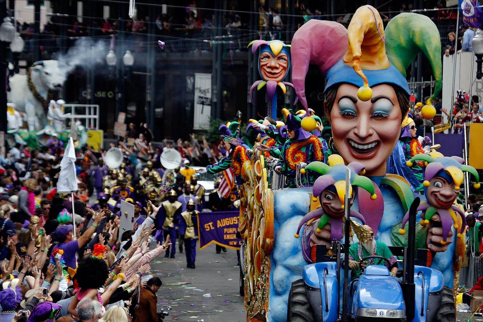 The Beginner S Guide To Mardi Gras In New Orleans Touristsecrets