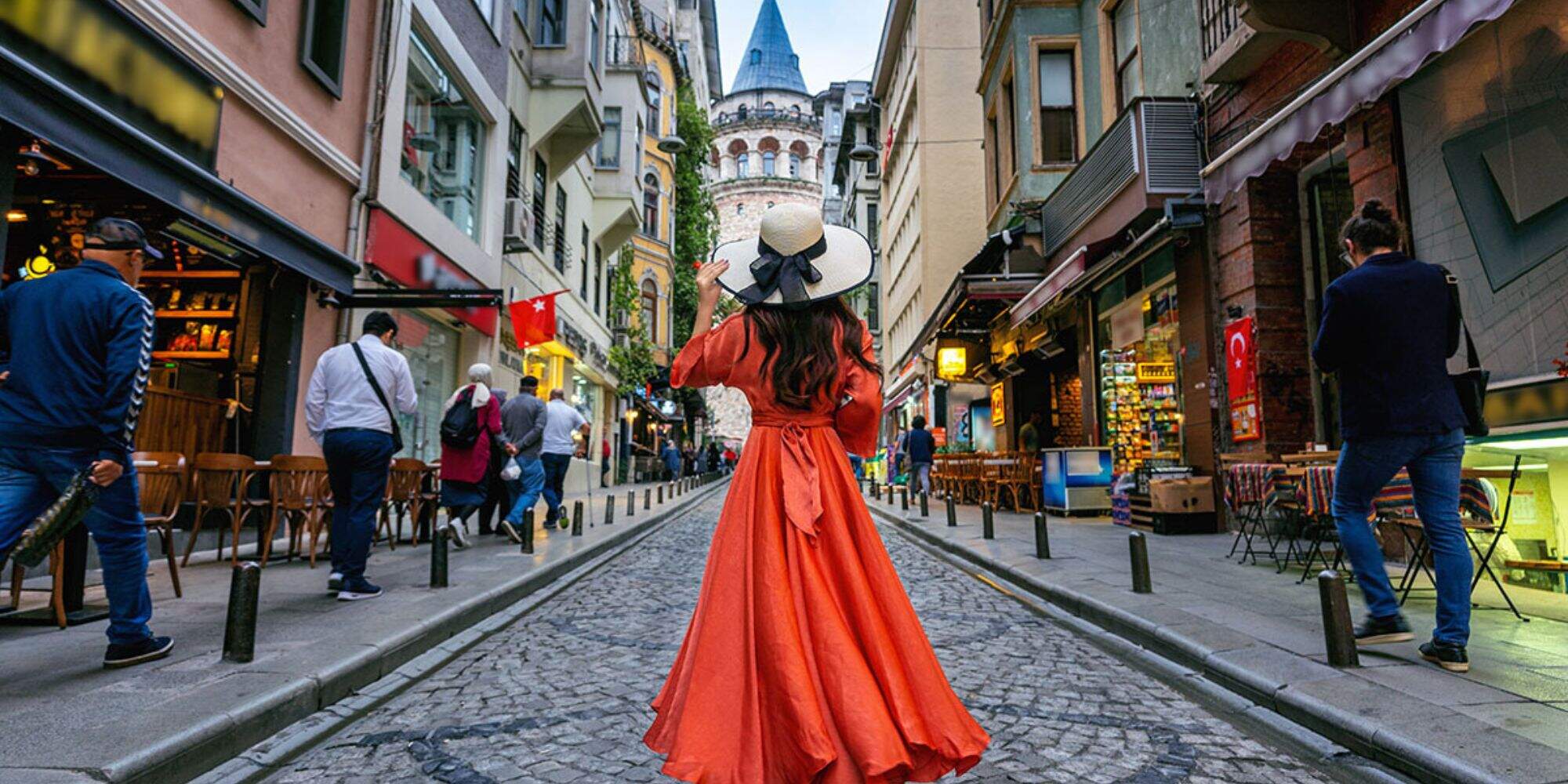 how-should-a-woman-tourist-dress-in-turkey-touristsecrets