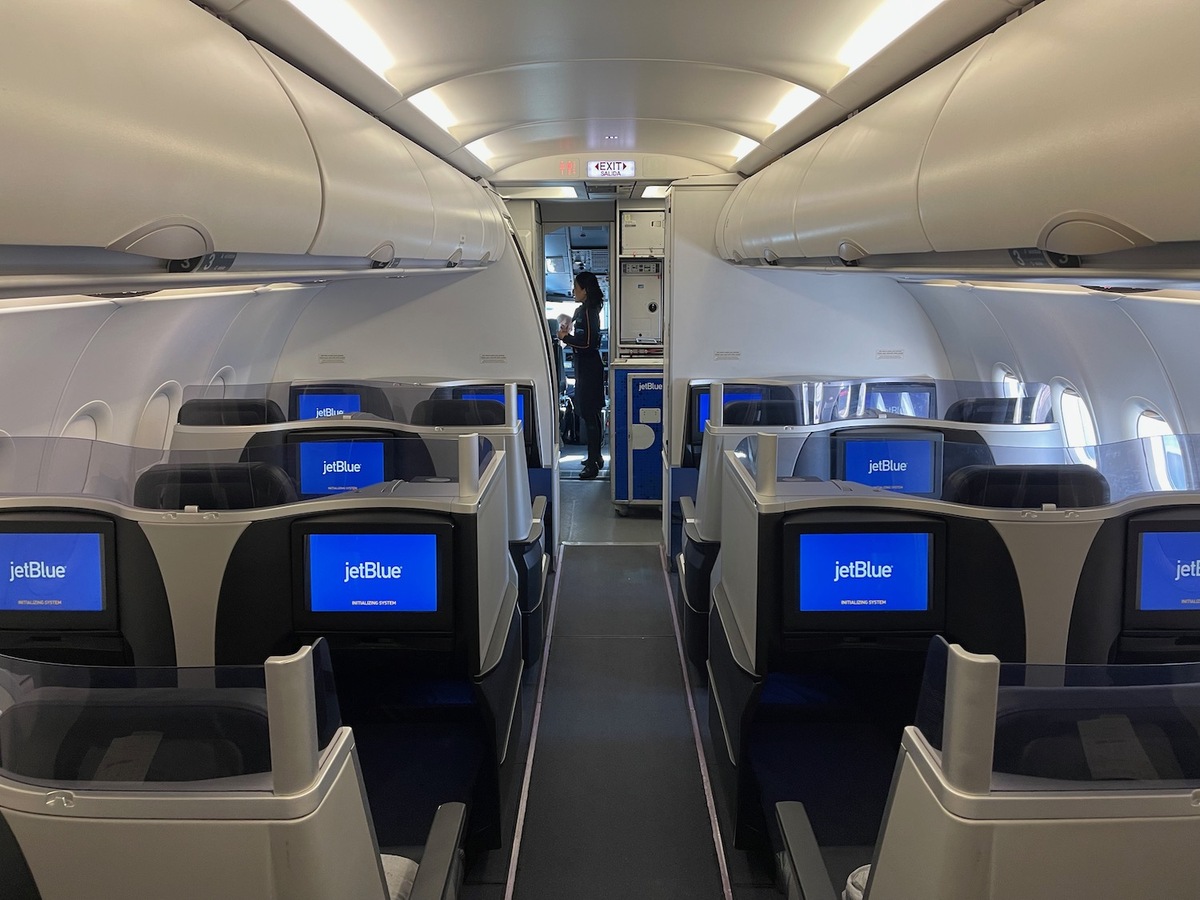 JetBlue Mint A321 Business Class Review | TouristSecrets