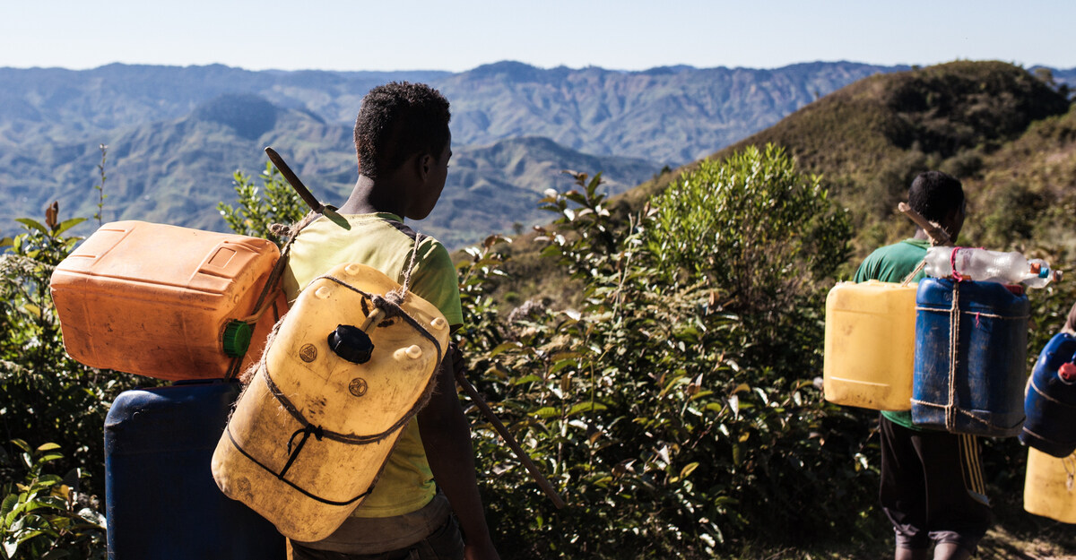 The Bootleggers of Madagascar | TouristSecrets