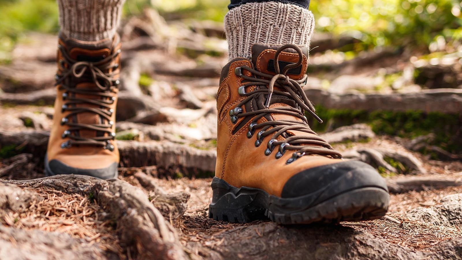 What are Trekking Shoes? | TouristSecrets