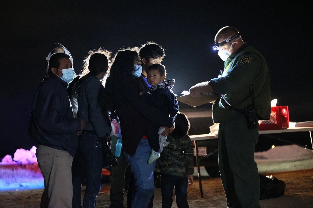 What Happens To Unaccompanied Minors Crossing The Border Touristsecrets