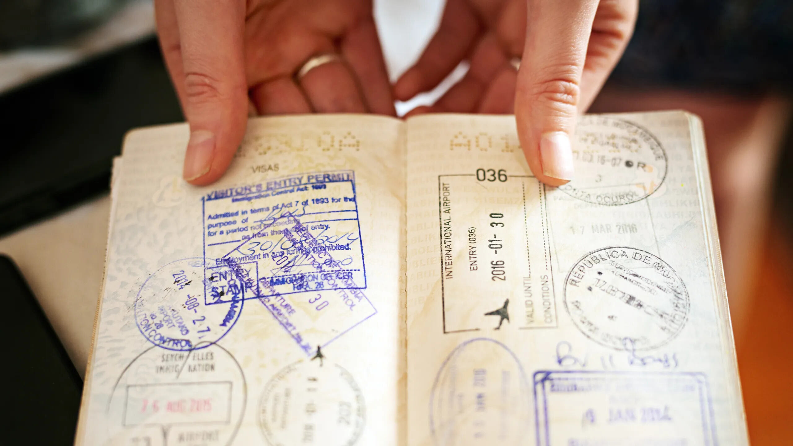 passport and travel document regulations 1996
