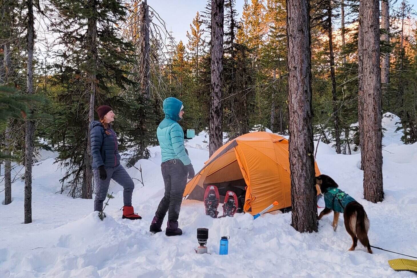 Camping in Layers: Dressing for Winter Camping Adventures | TouristSecrets