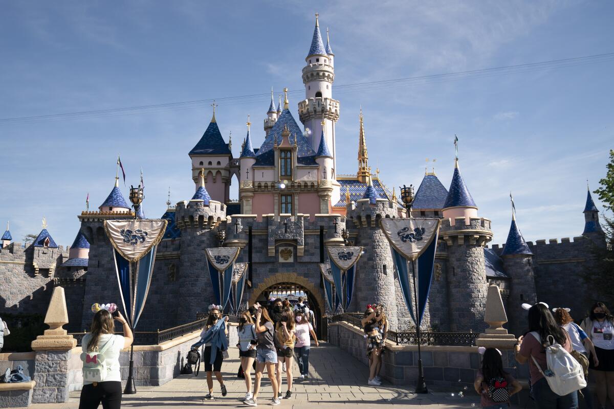 how-to-plan-for-a-disneyland-trip