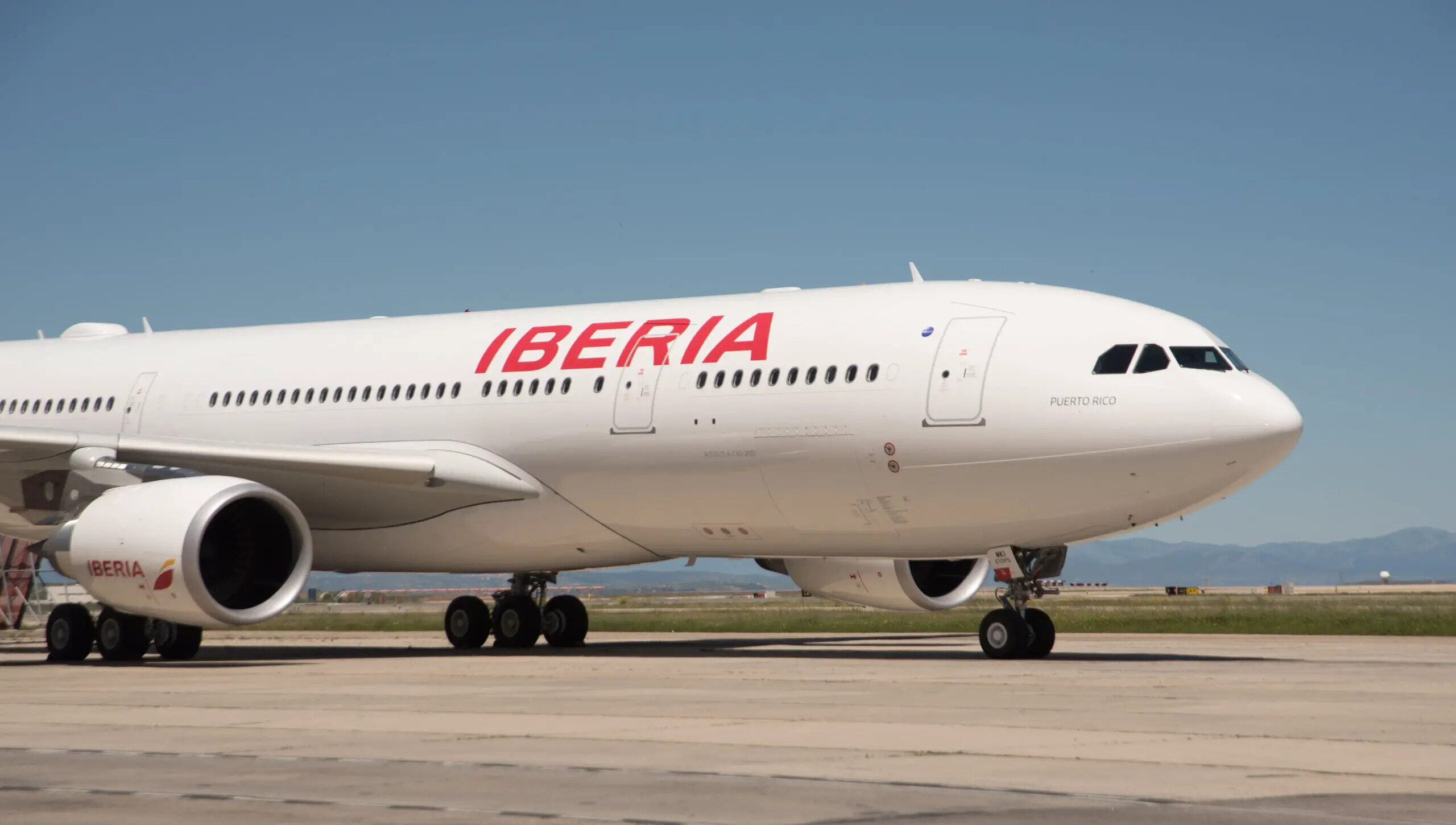 Iberia: How To Book A Flight With A Few Days' Stopover | TouristSecrets