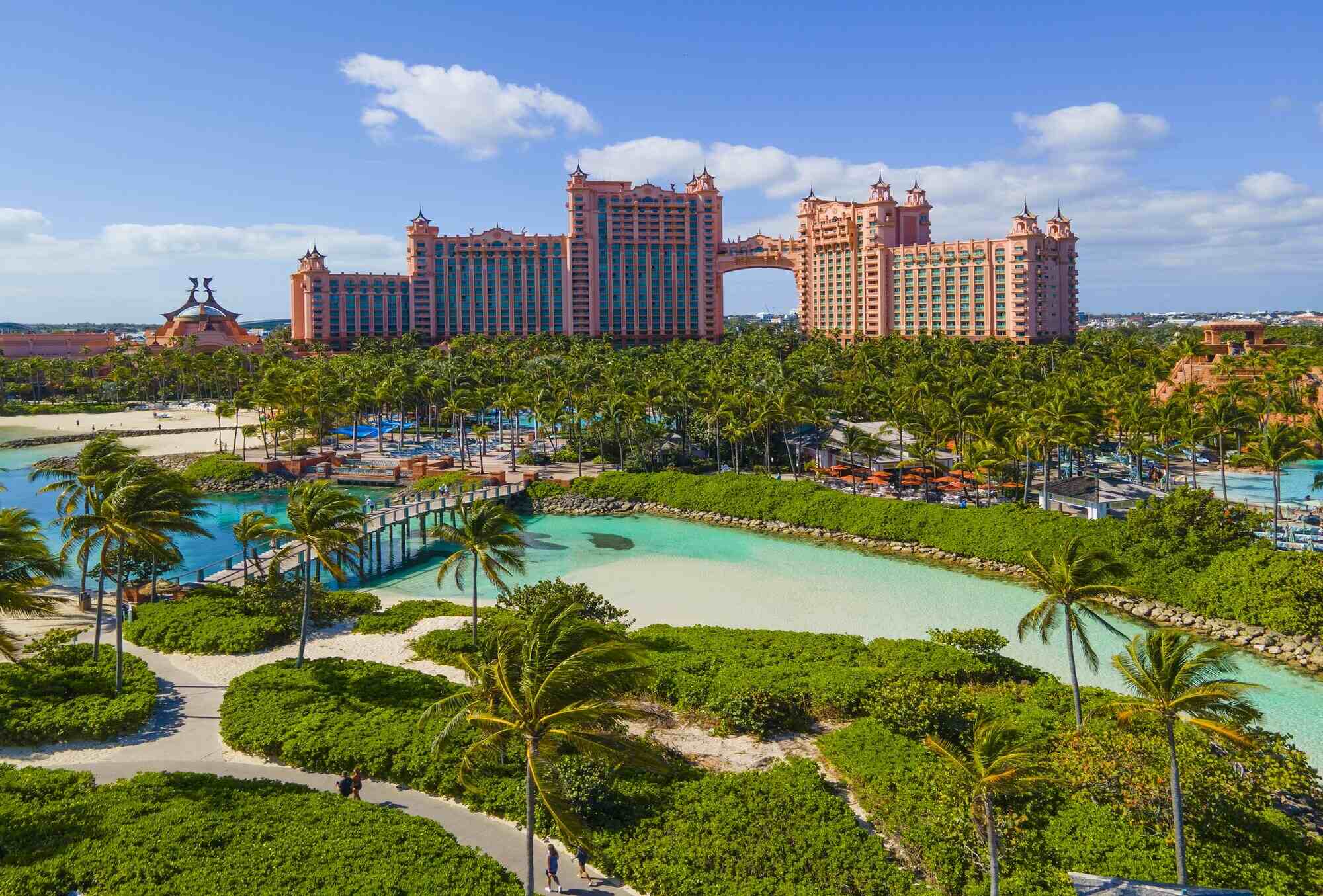 What Island Is Atlantis Resort On In The Bahamas | TouristSecrets