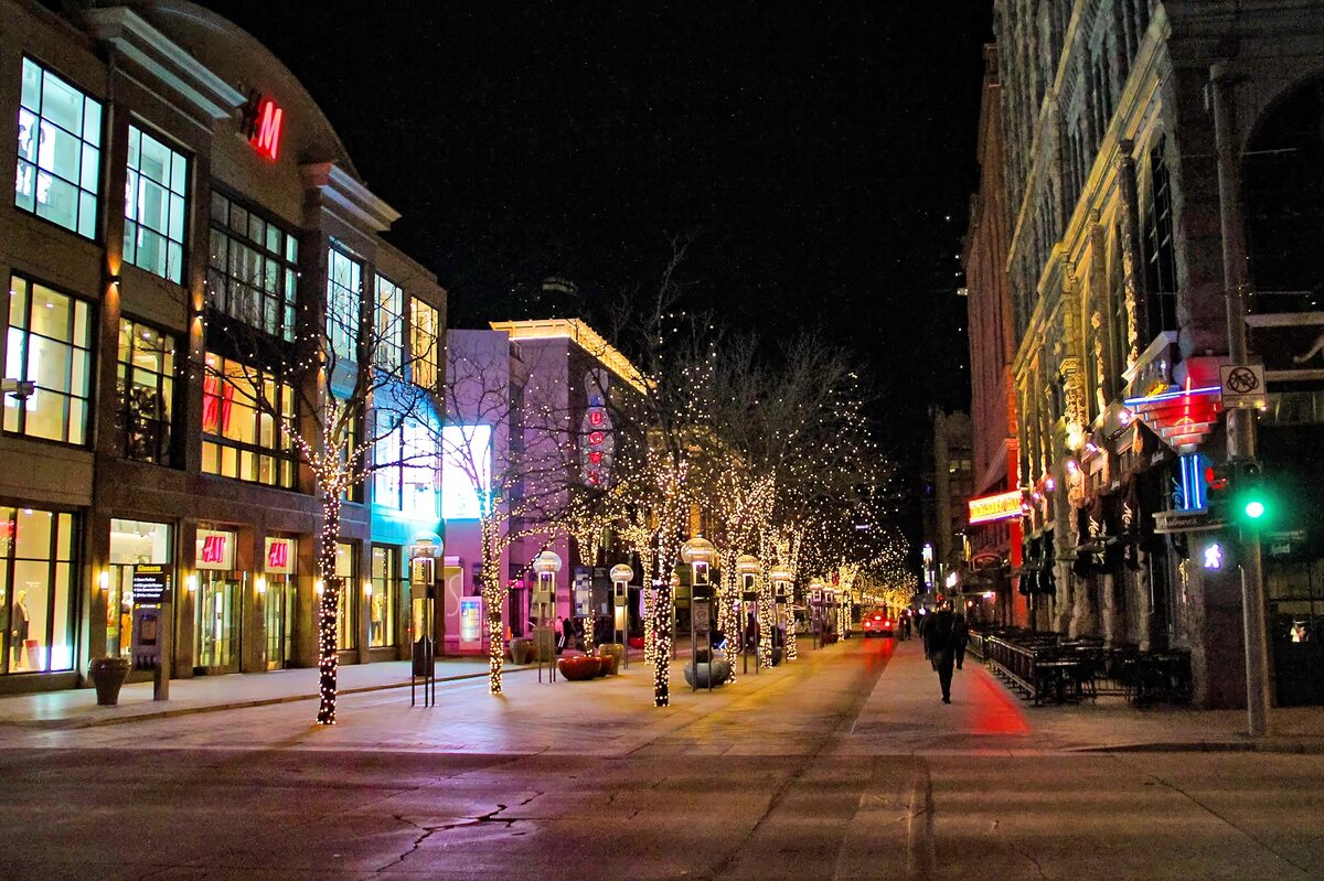 What To Do During an Overnight Layover In Denver | TouristSecrets