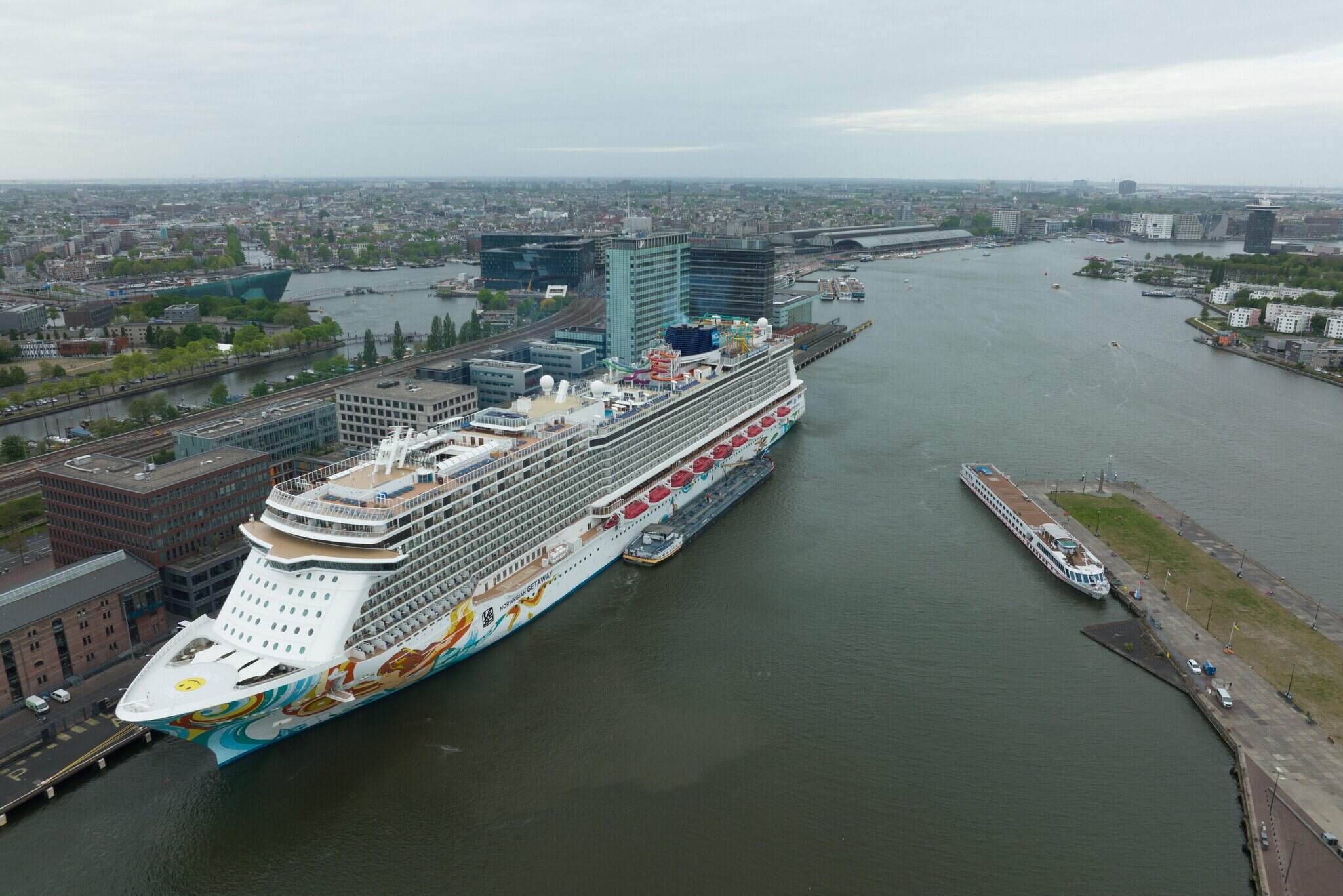 Where Do Cruise Ships Dock In Amsterdam 1701964419 