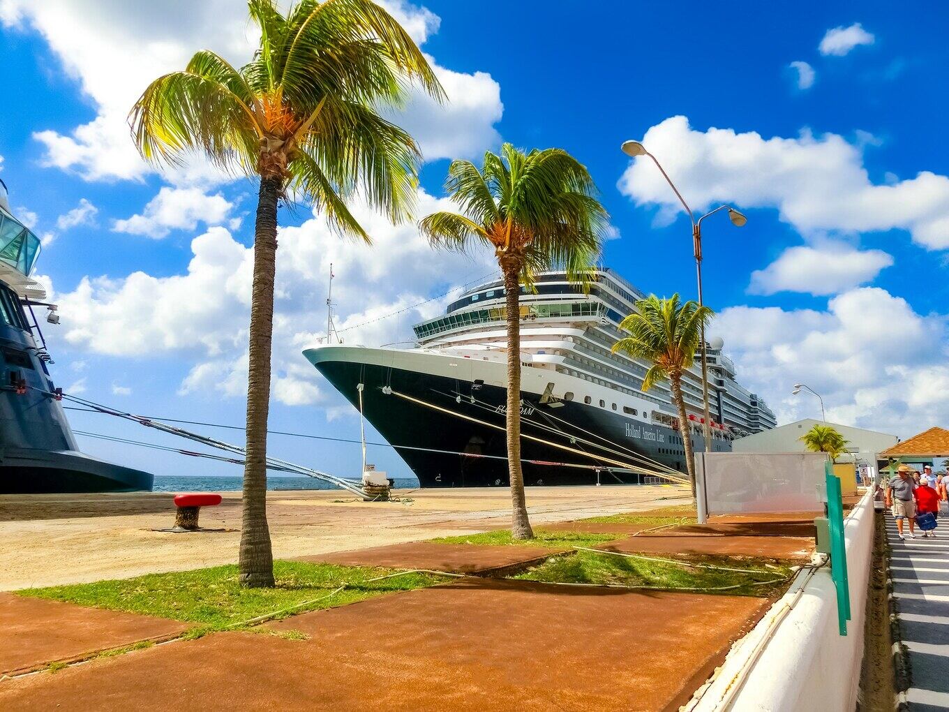 where-do-the-cruise-ships-dock-in-aruba