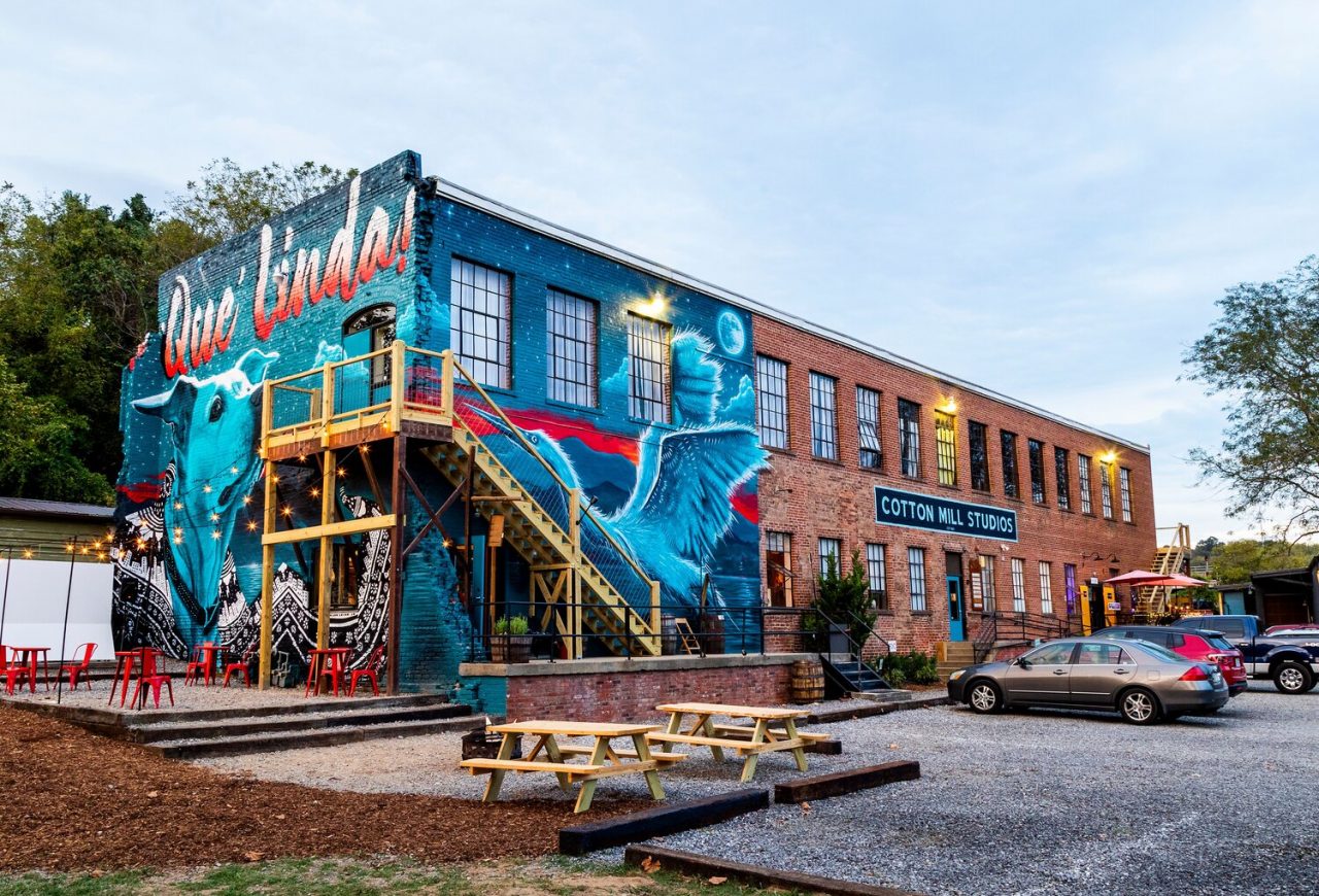 8 Local Art Scenes To Immerse In Asheville, North Carolina 