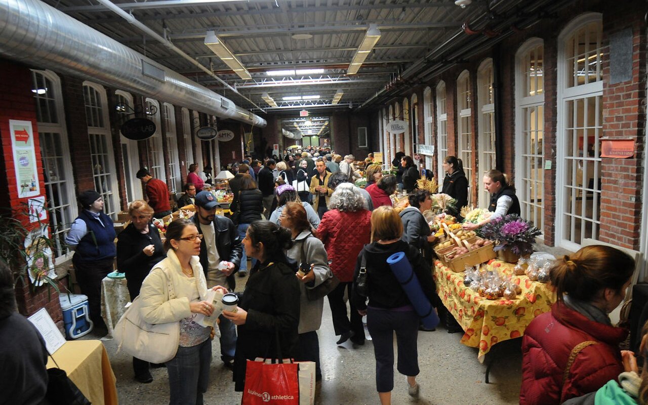 11 Outdoor Markets to Shop in Pawtucket, Rhode Island | TouristSecrets