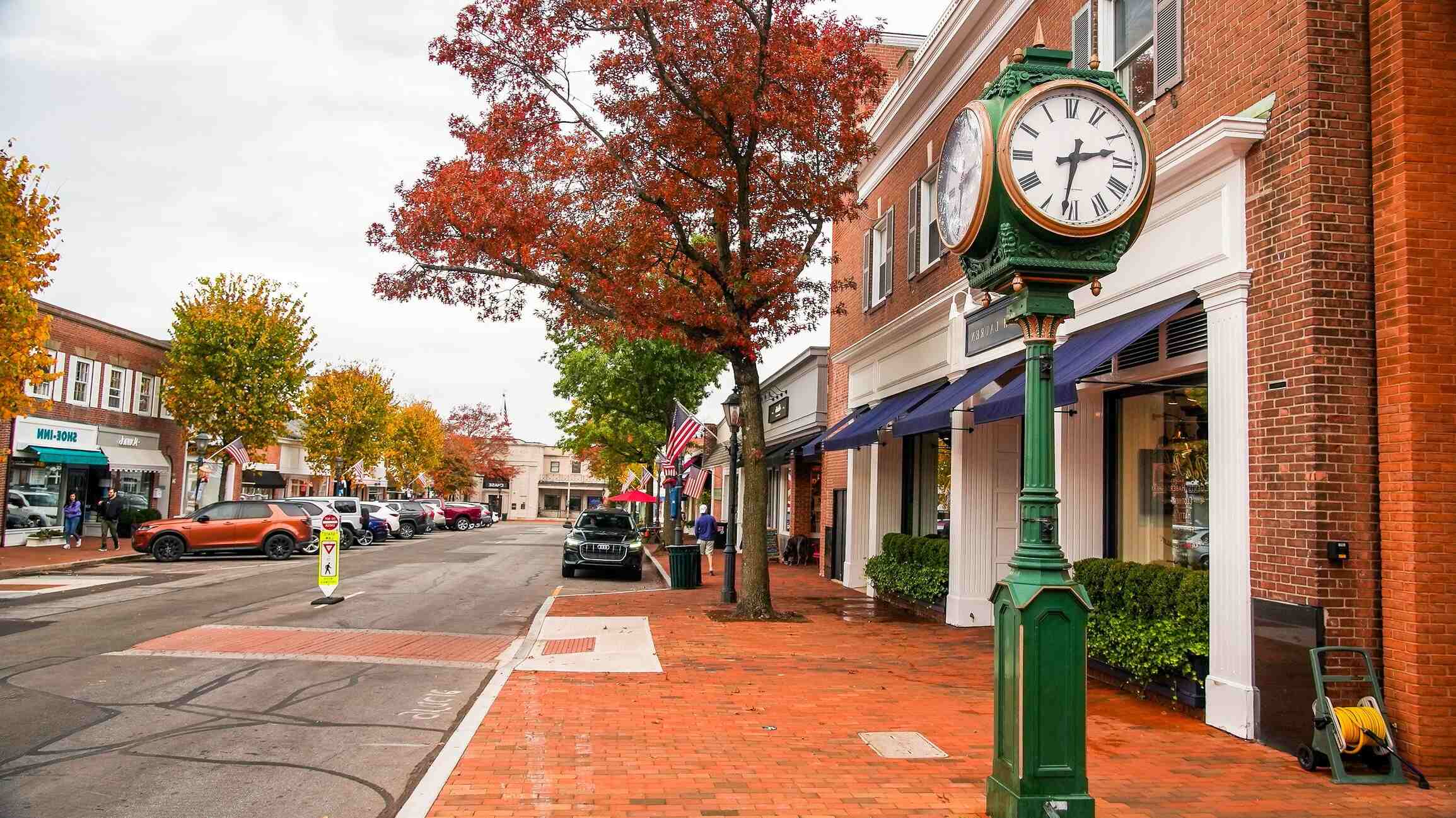 12 Hidden Gems: Connecticut's Most Beautiful Towns | TouristSecrets