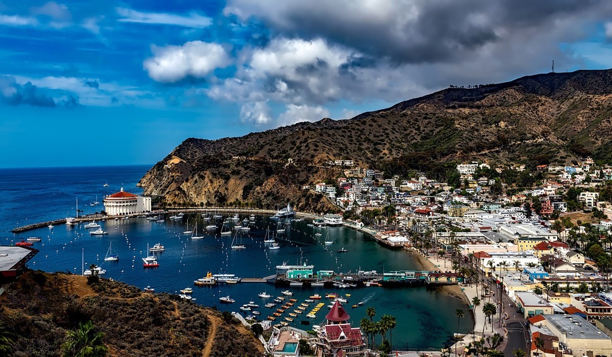 catalina-island-day-trip-socals-mediterranean-escape